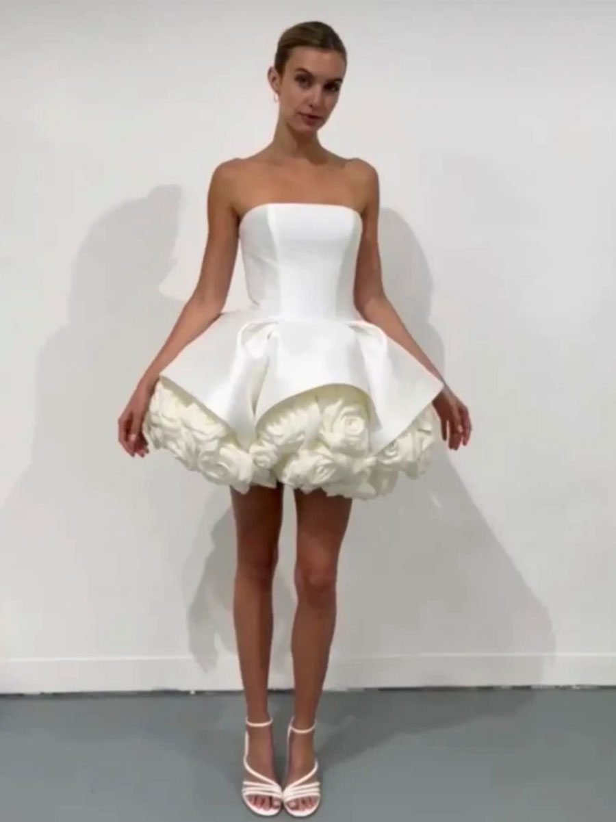 SALLY STRAPLESS FLOWER MINI DRESS IN WHITE Avalabel