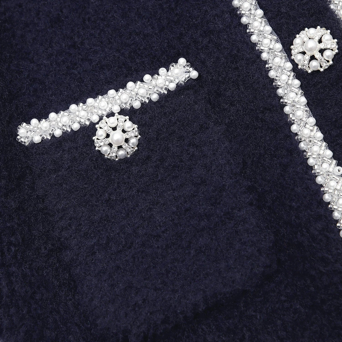 NAVY SOFT KNIT BOW CARDIGAN Avalabel
