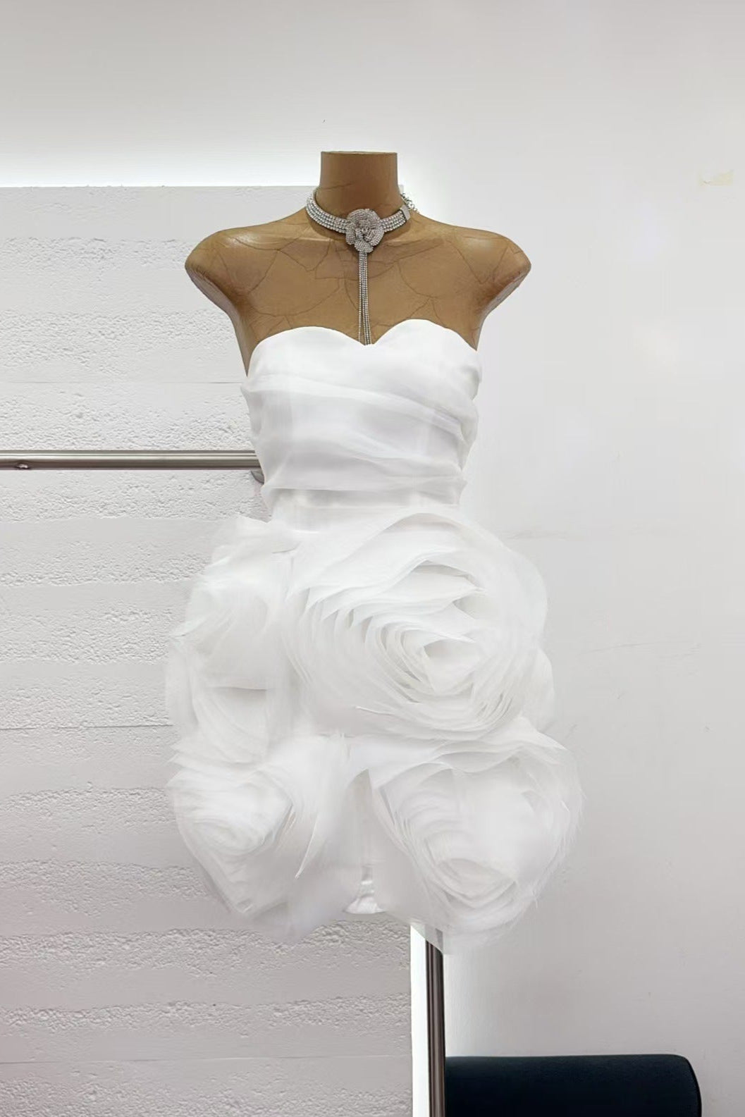 Georgia Appliquéd Organza White Mini Dress Avalabel