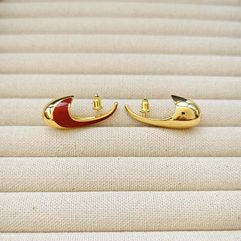 retro gold- red earring