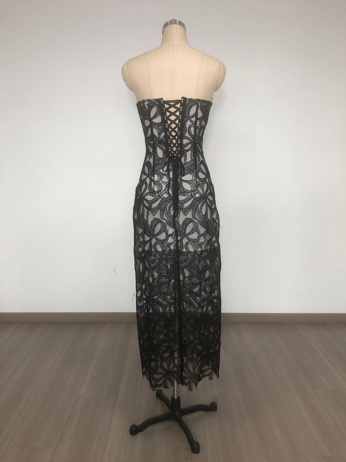 Letitia Strapless Flower Embroidered Midi Dress Avalabel