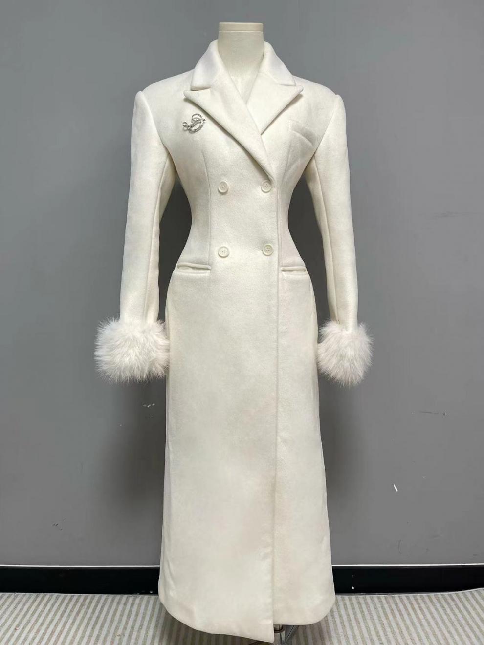 Ivory Slim faux fur mid-length woolen coat Avalabel