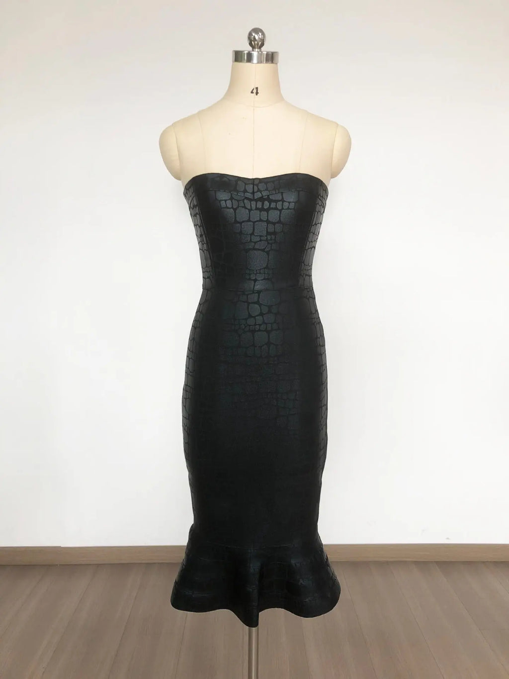 eudora off shoulder bodycon fishtail hem midi dress in black Avalabel