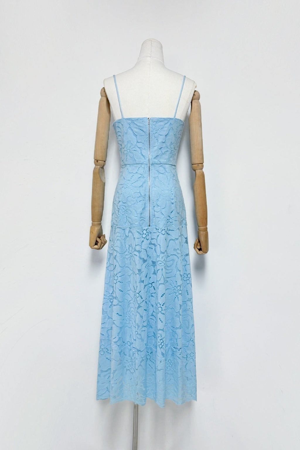 Samantha Hollow Out Sleeveless Maxi Dress in Blue Avalabel