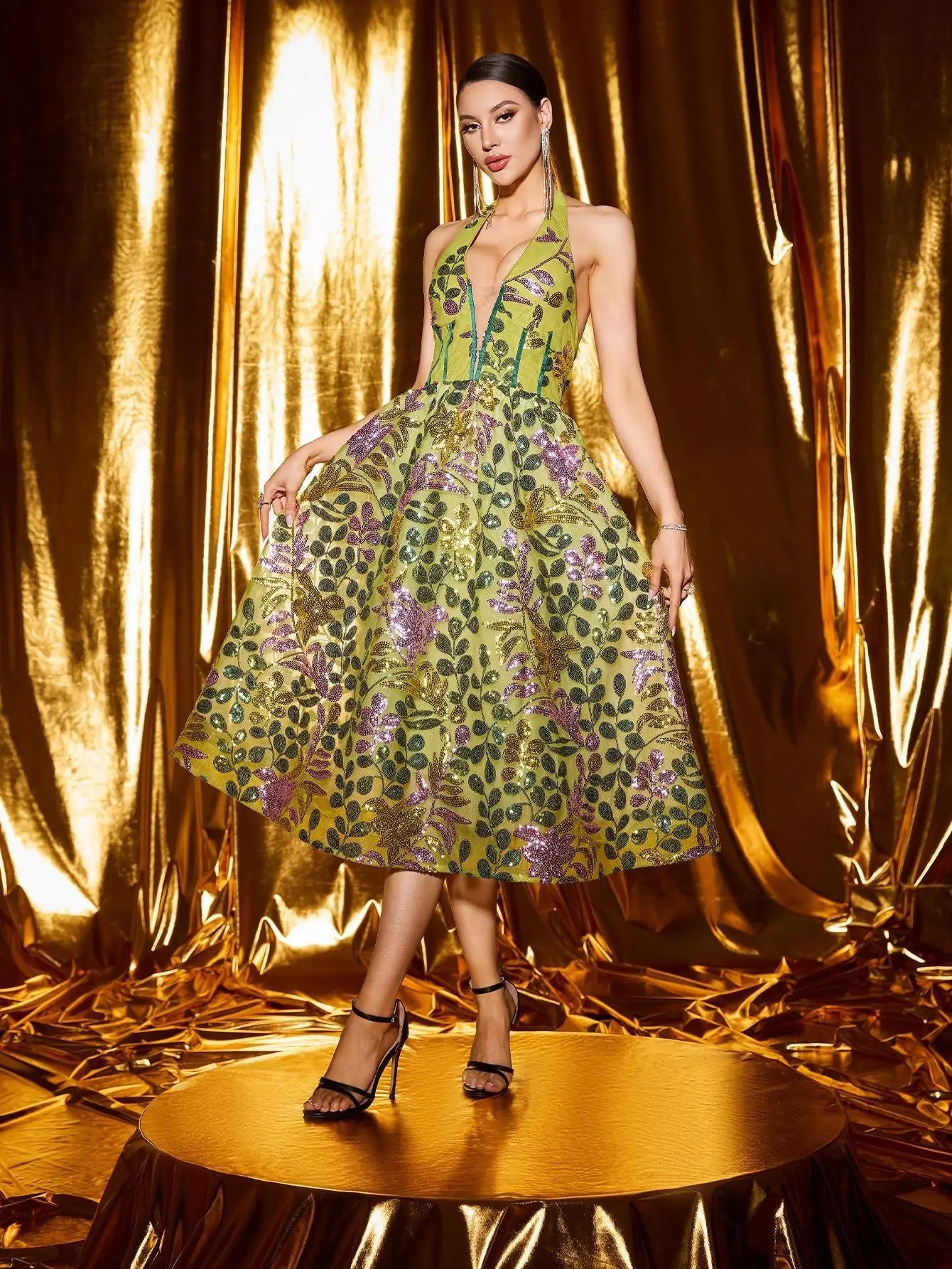 Penny V-Neck Flower Appliqué Backless Midi Dress in Green Avalabel