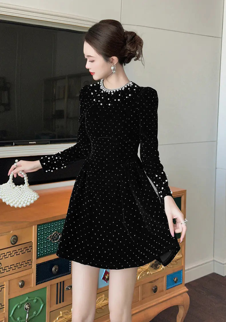 sheila black Beaded rhinestone-embellished flared mini dress Avalabel