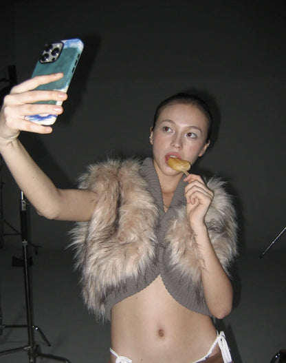 Sleeveless shoulder fur patchwork cropped jacket