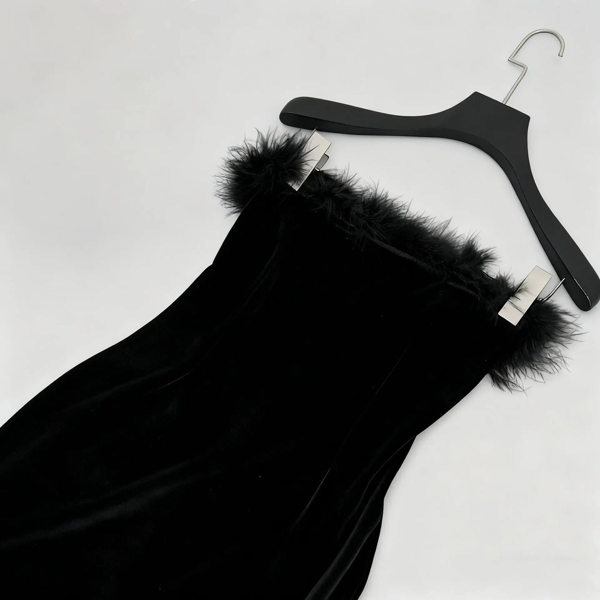 samantha feather velvet strapless mini dress in black Avalabel