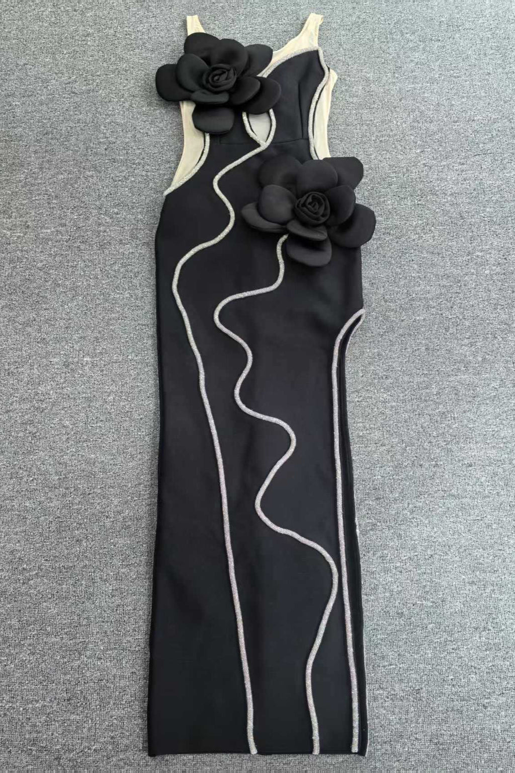 Diamond 3D Flower Sequin Bandage Maxi Dress in Black Avalabel