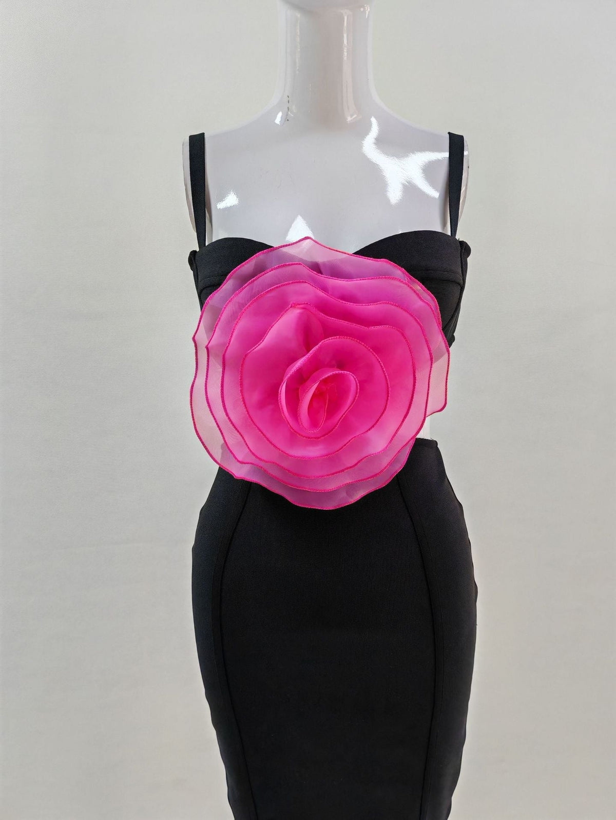 Jacey Mesh Flower Bandage Midi Dress Avalabel