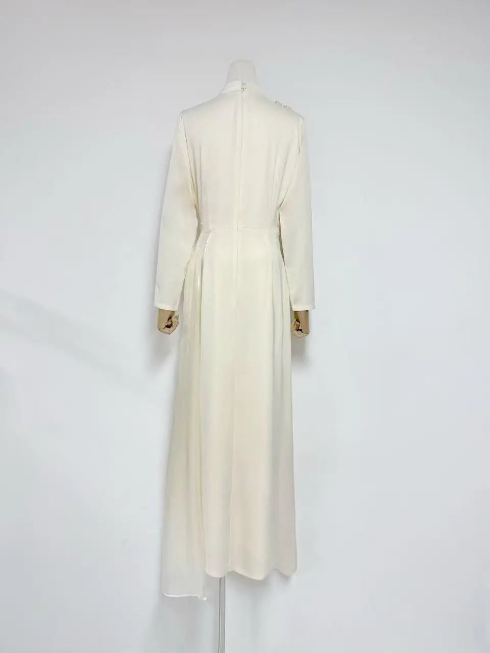 crystal flower Long-sleeve lace pleated maxi dress in apricot Avalabel