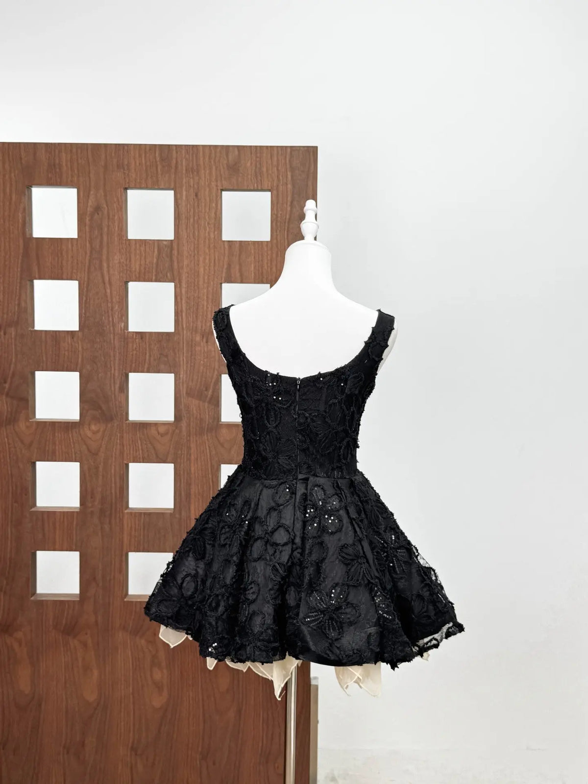 vera sequin embellishment lace puffy mini dress in black Avalabel