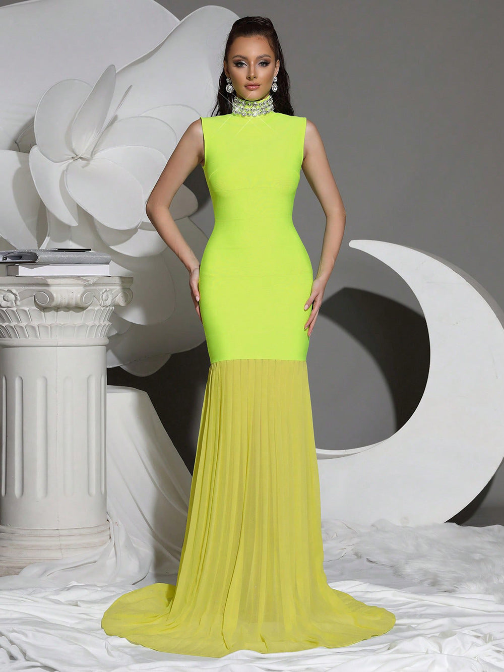 Amy Mesh Stitching Diamond High Collar Bandage Maxi Dress in Green Avalabel