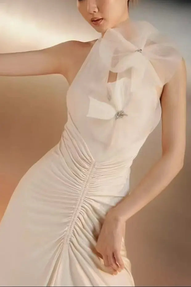 nicola Flower bow pleated bodycon maxi dress in white Avalabel