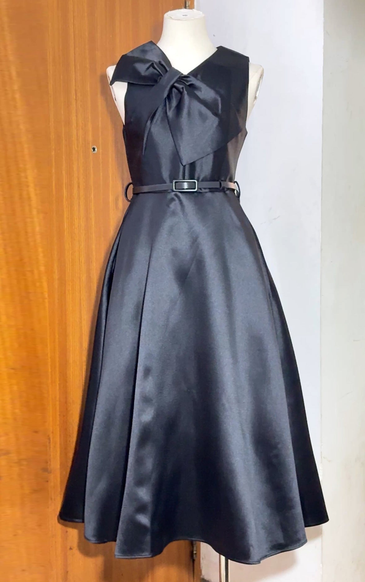 Irregular Bow A-line Midi Dress with Belt Avalabel