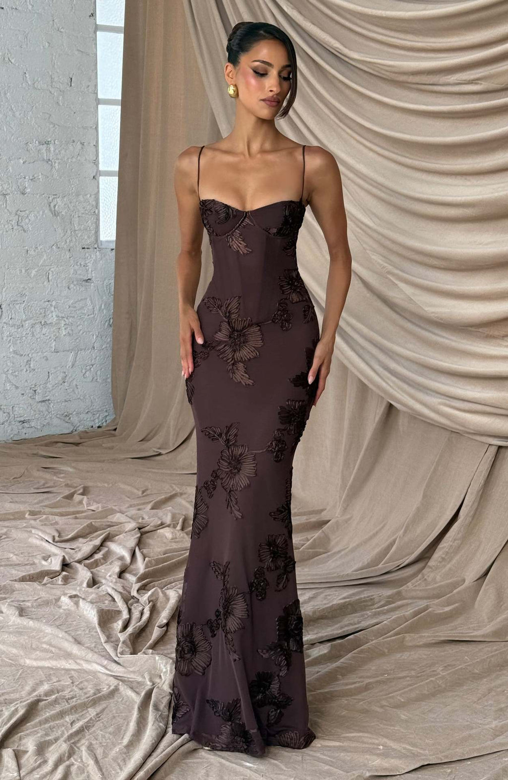 Nefertiti Maxi Dress -Brown Avalabel