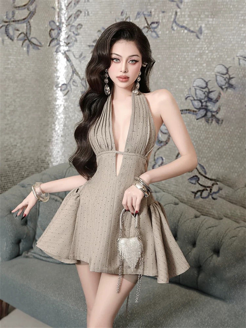 V-Neck Open Back Polka Puffy Mini Dress in Gray Avalabel