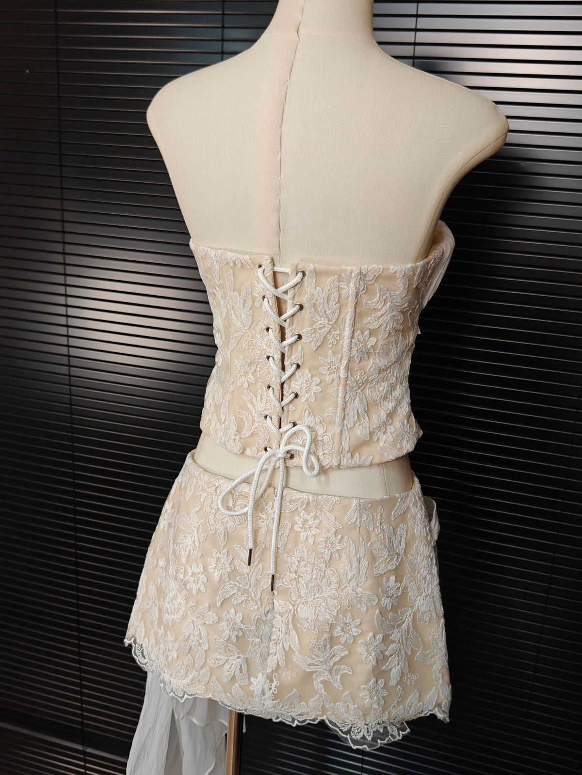 White Herringbone Tube Top Floral Ruffle Mini Dress Suit Avalabel