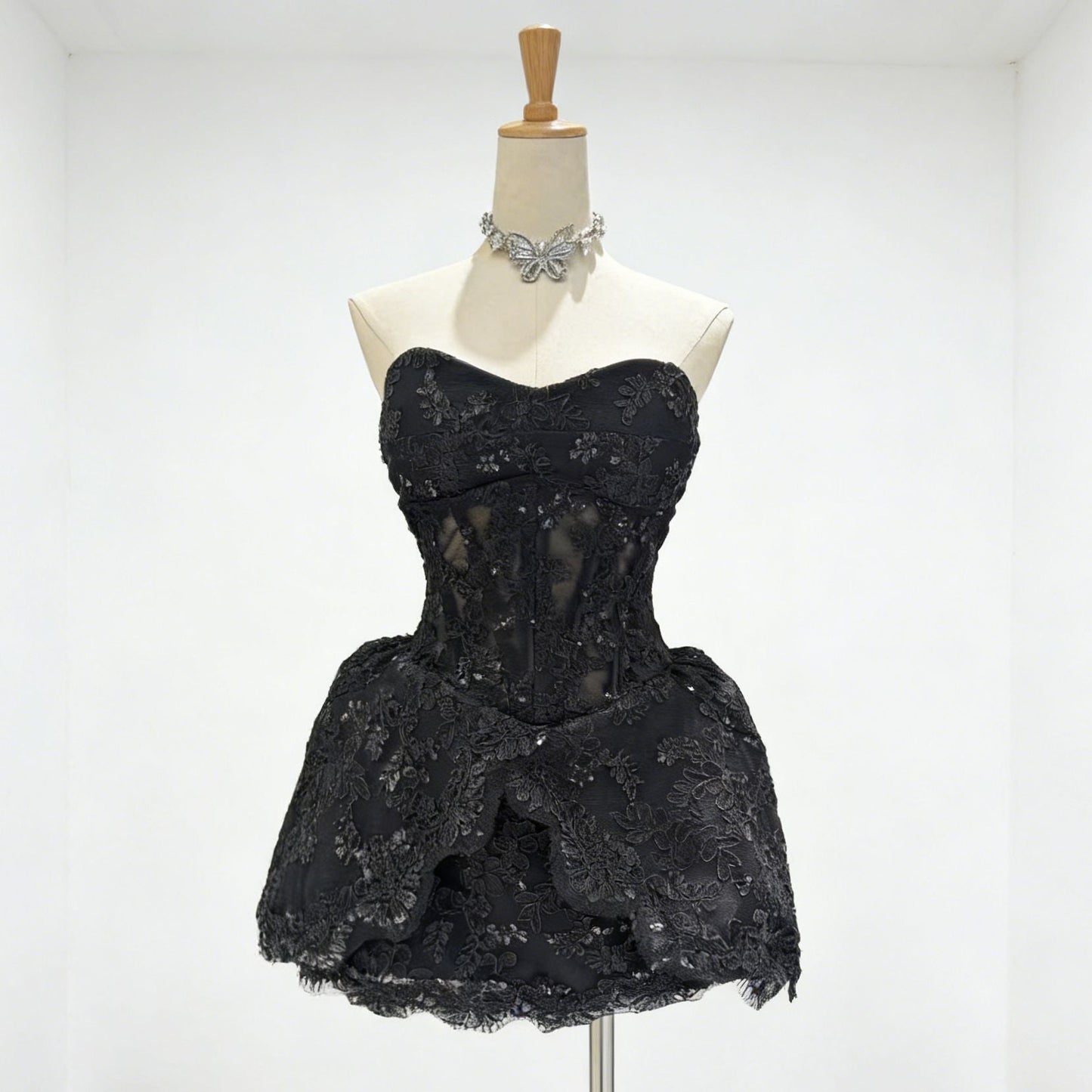 Lace Embroidered Bandeau Sleeveless Dress