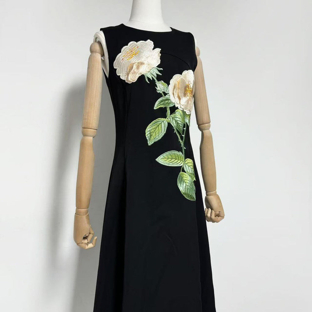 Kate Floral Print Embellished Sleeveless Midi Dress in Black Avalabel