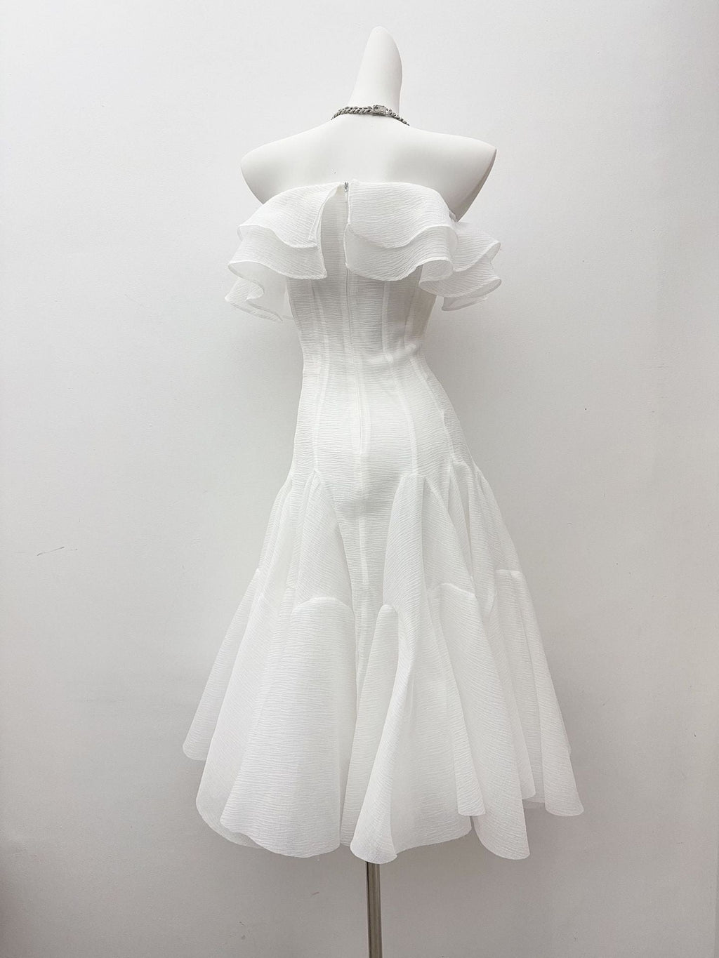 apphia Off Shoulder Ruffle Midi Dress In white Avalabel
