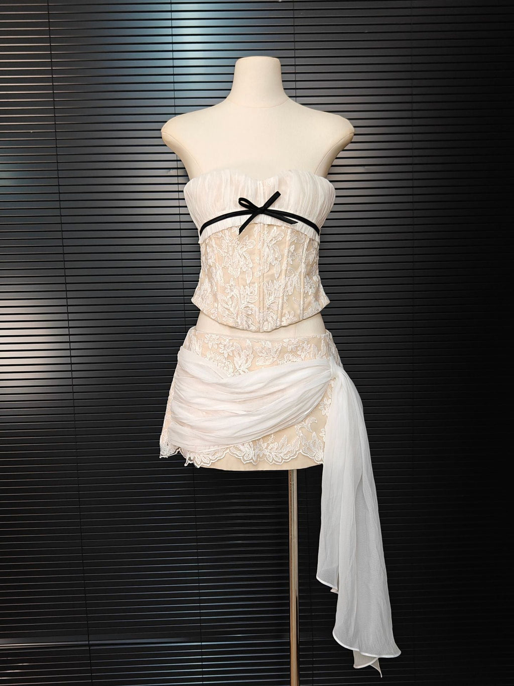 White Herringbone Tube Top Floral Ruffle Mini Dress Suit Avalabel