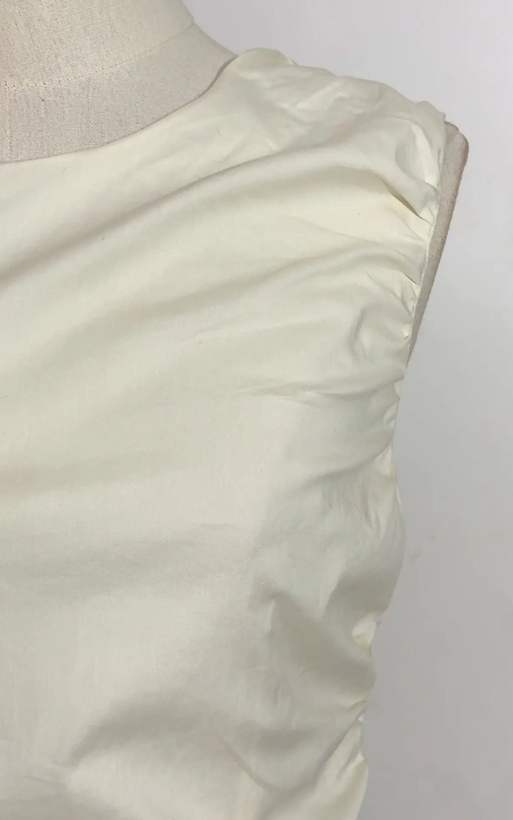 jenny ruched a-line sleeveless midi dress in apricot Avalabel