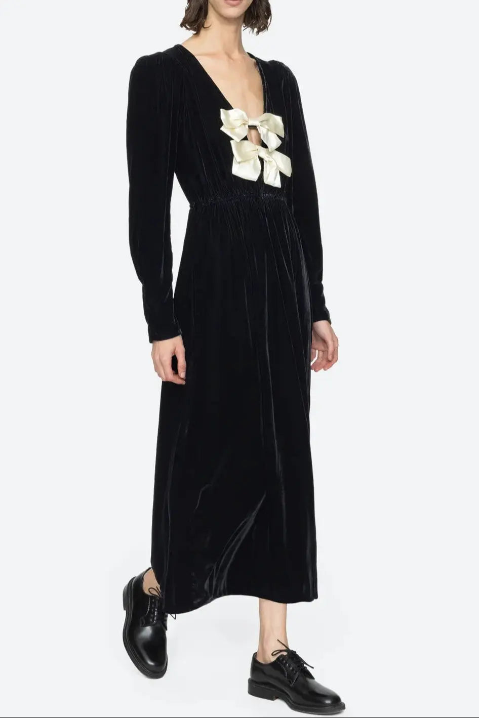 wallis black v-neck bow cutout velvet midi dress Avalabel