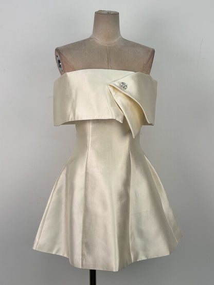 Brianna One-Shoulder Satin Mini Dress in Apricot