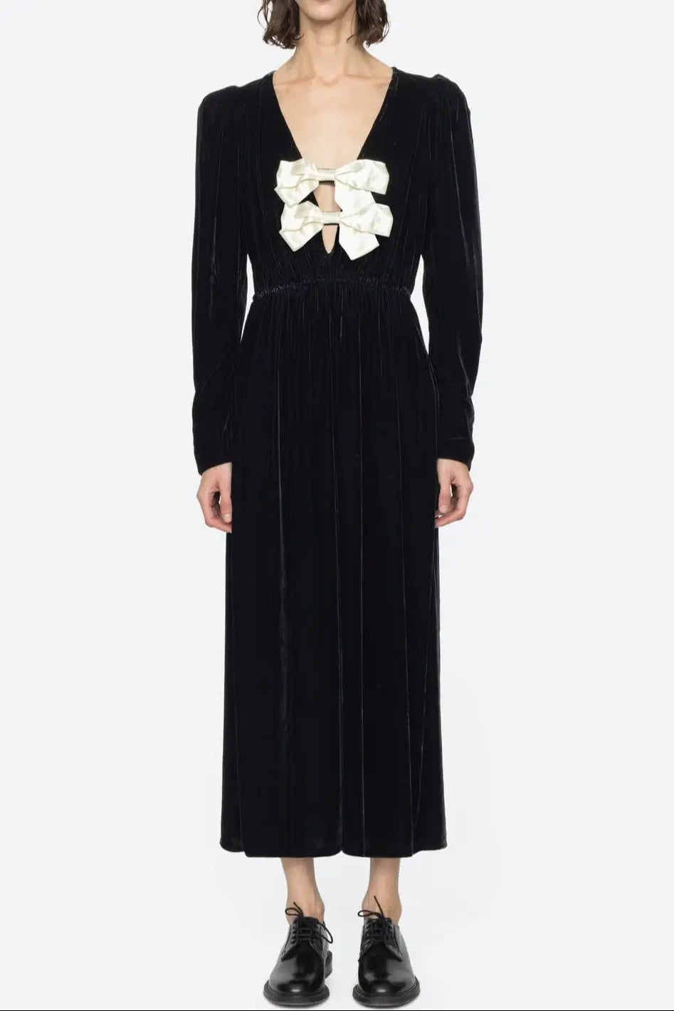 wallis black v-neck bow cutout velvet midi dress Avalabel