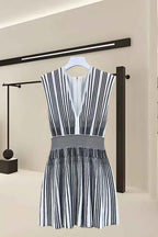 Two-Tone V-Neck Sleeveless Flared Knit Mini Dress Avalabel