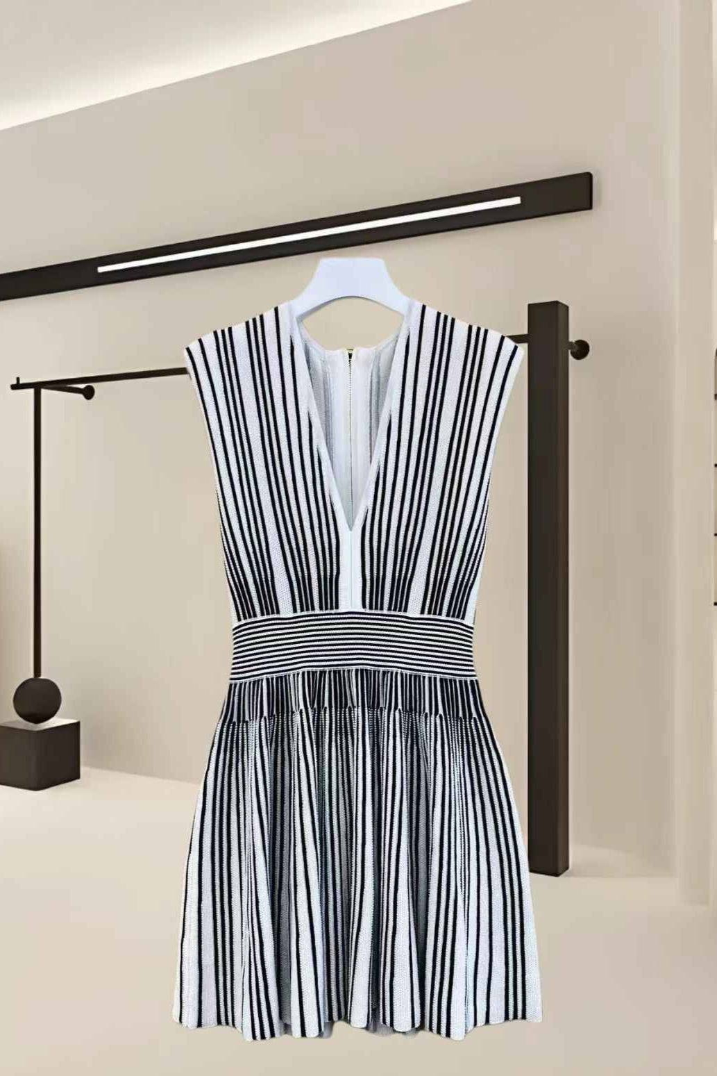 Two-Tone V-Neck Sleeveless Flared Knit Mini Dress Avalabel
