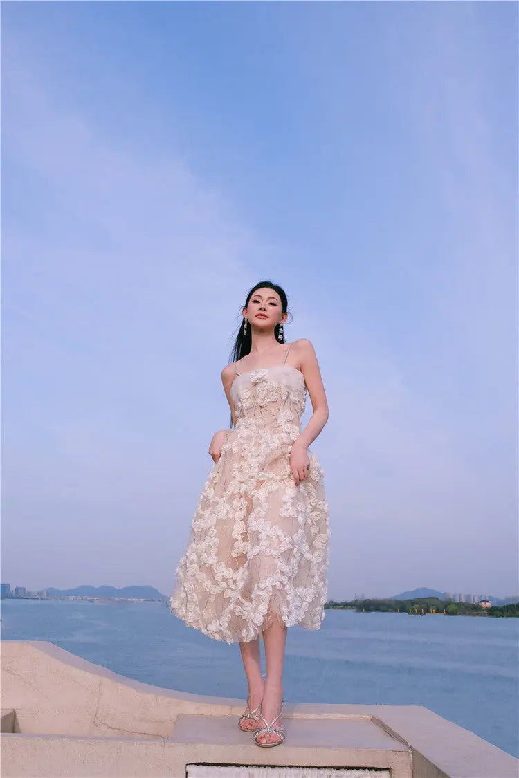 Leah White/Beige Sleeveless  Flower Dress Avalabel