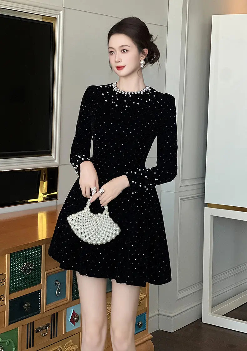 sheila black Beaded rhinestone-embellished flared mini dress Avalabel