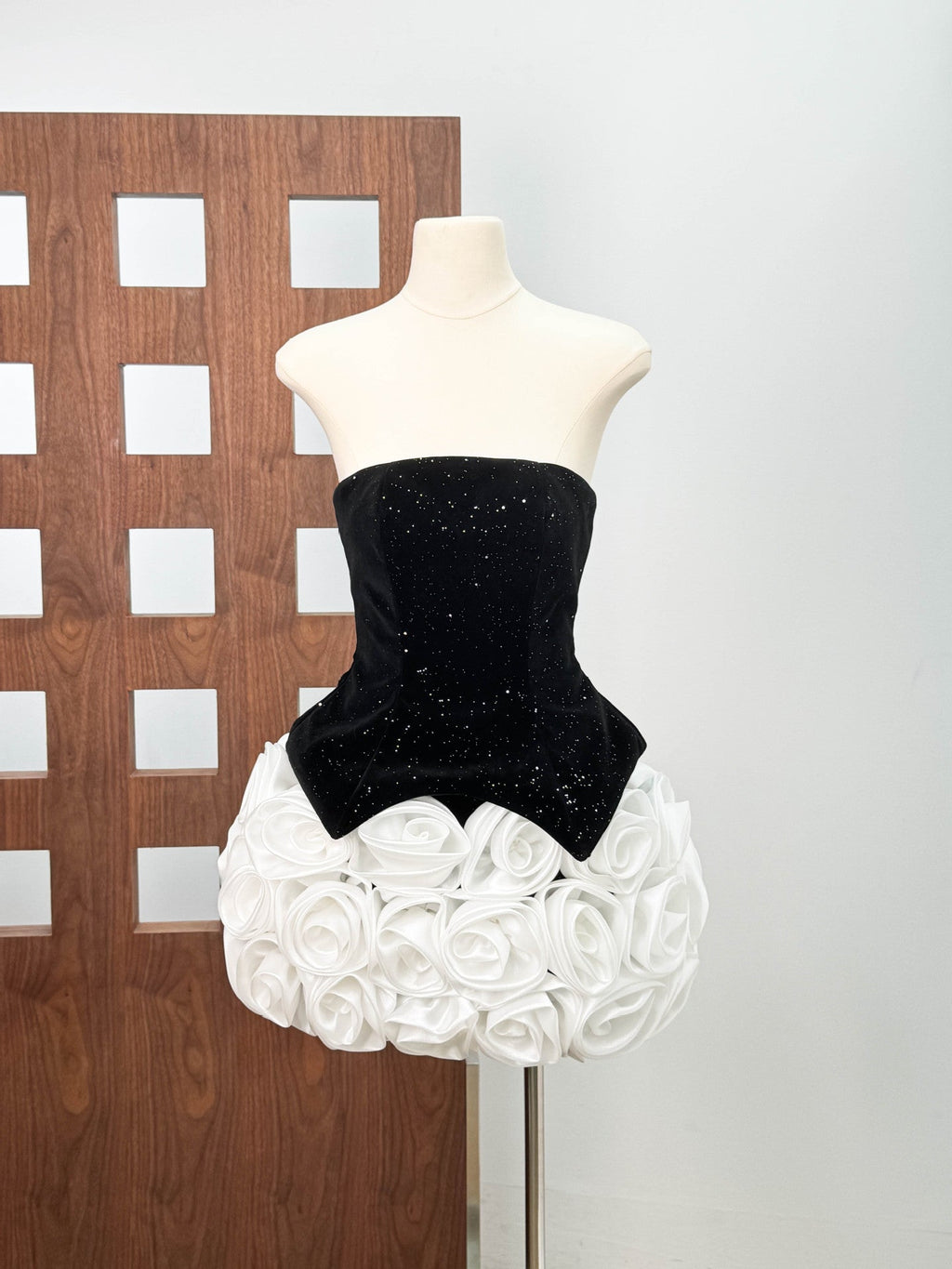 Doris 3D Flower Sequin Strapless Mini Dress in Black Avalabel
