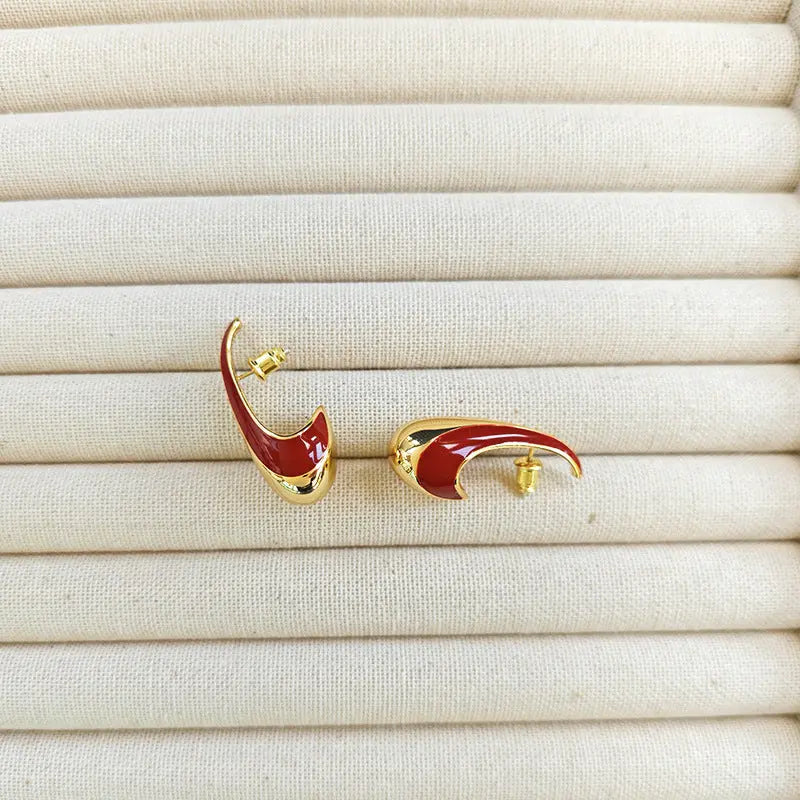 retro gold- red earring