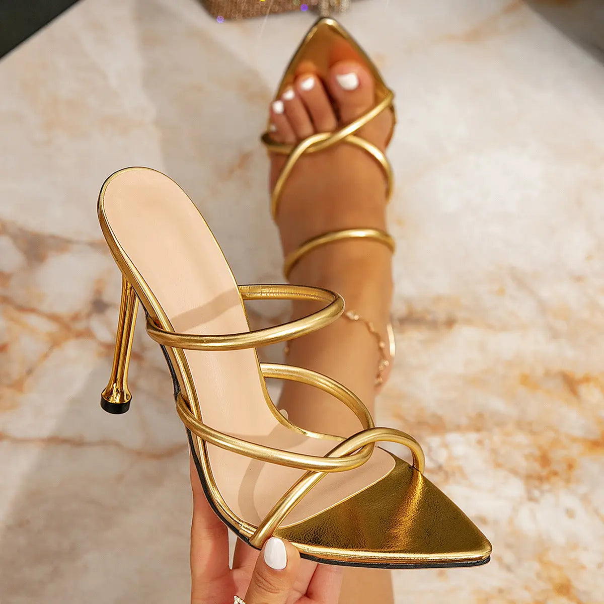 Metallic high heels shoes - Gold Avalabel