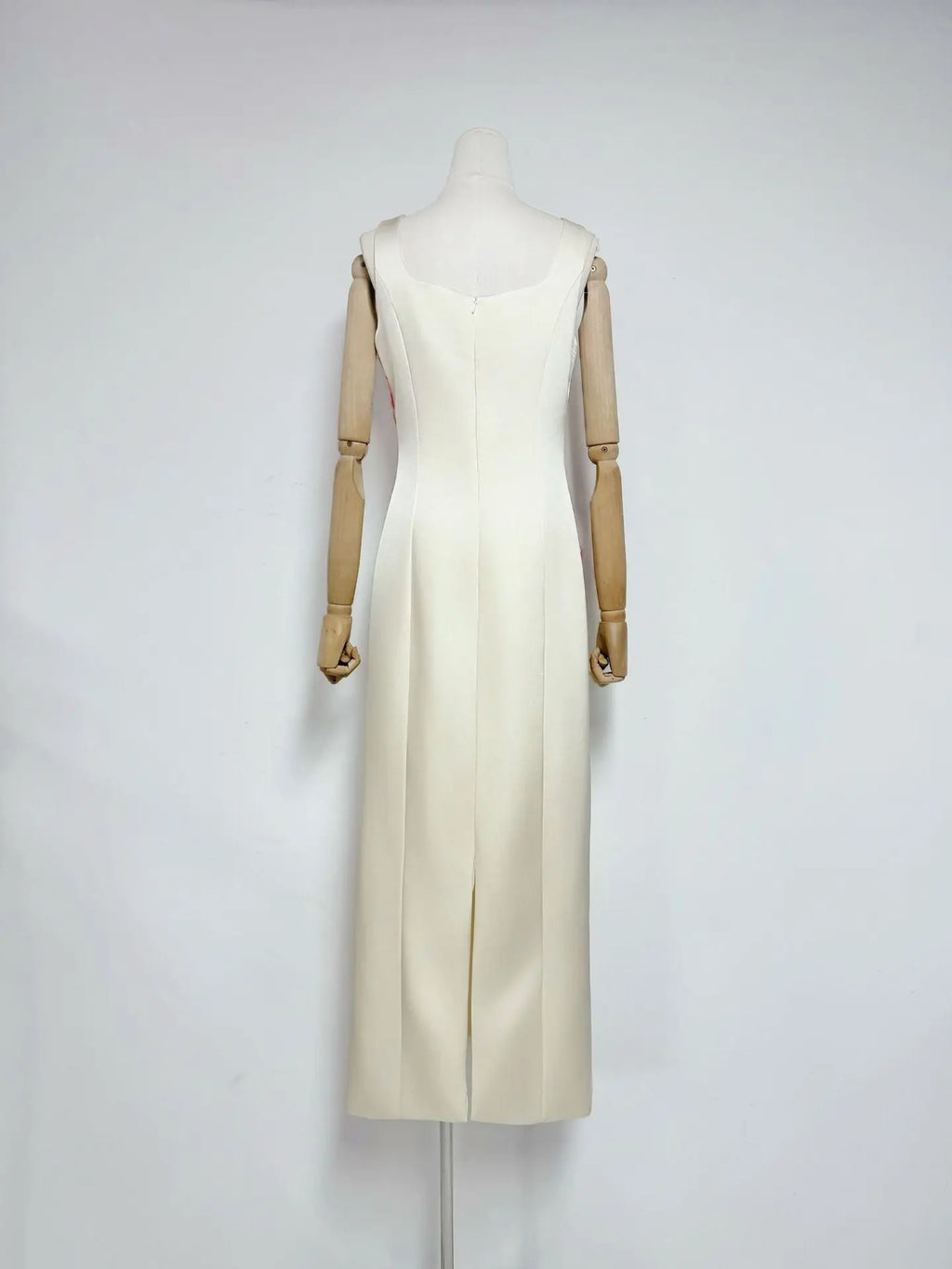 nicola square neck flower embroidery satin maxi dress in apricot Avalabel