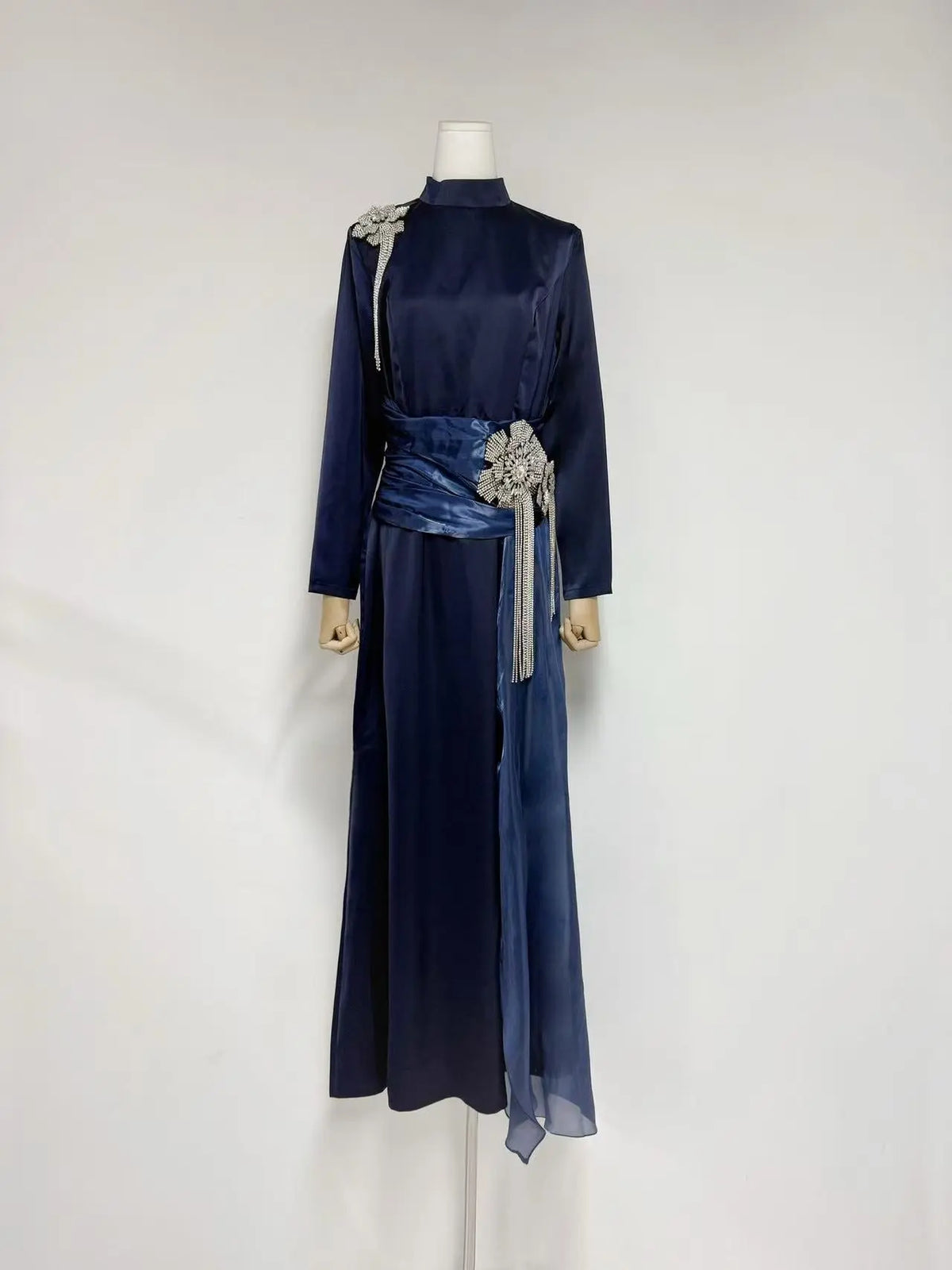 crystal flower Long-sleeve lace pleated maxi dress in blue Avalabel
