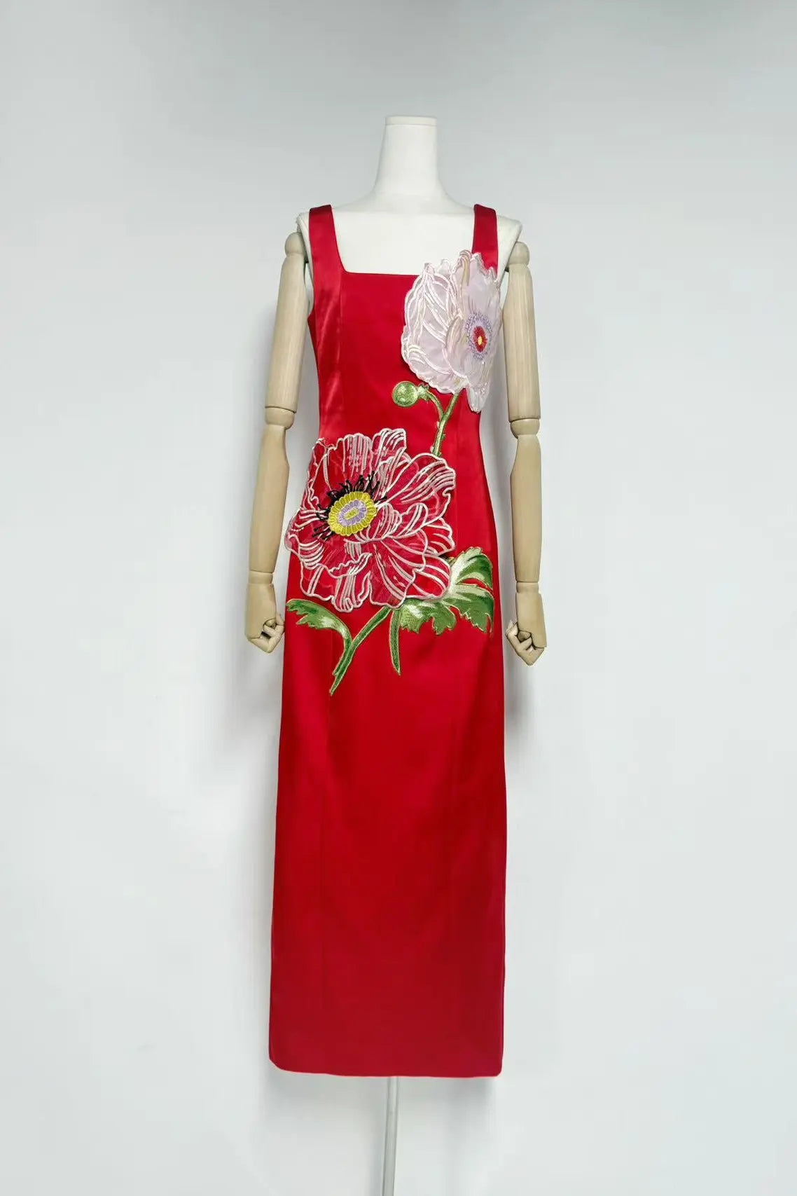 nicola square neck flower embroidery satin maxi dress in red Avalabel