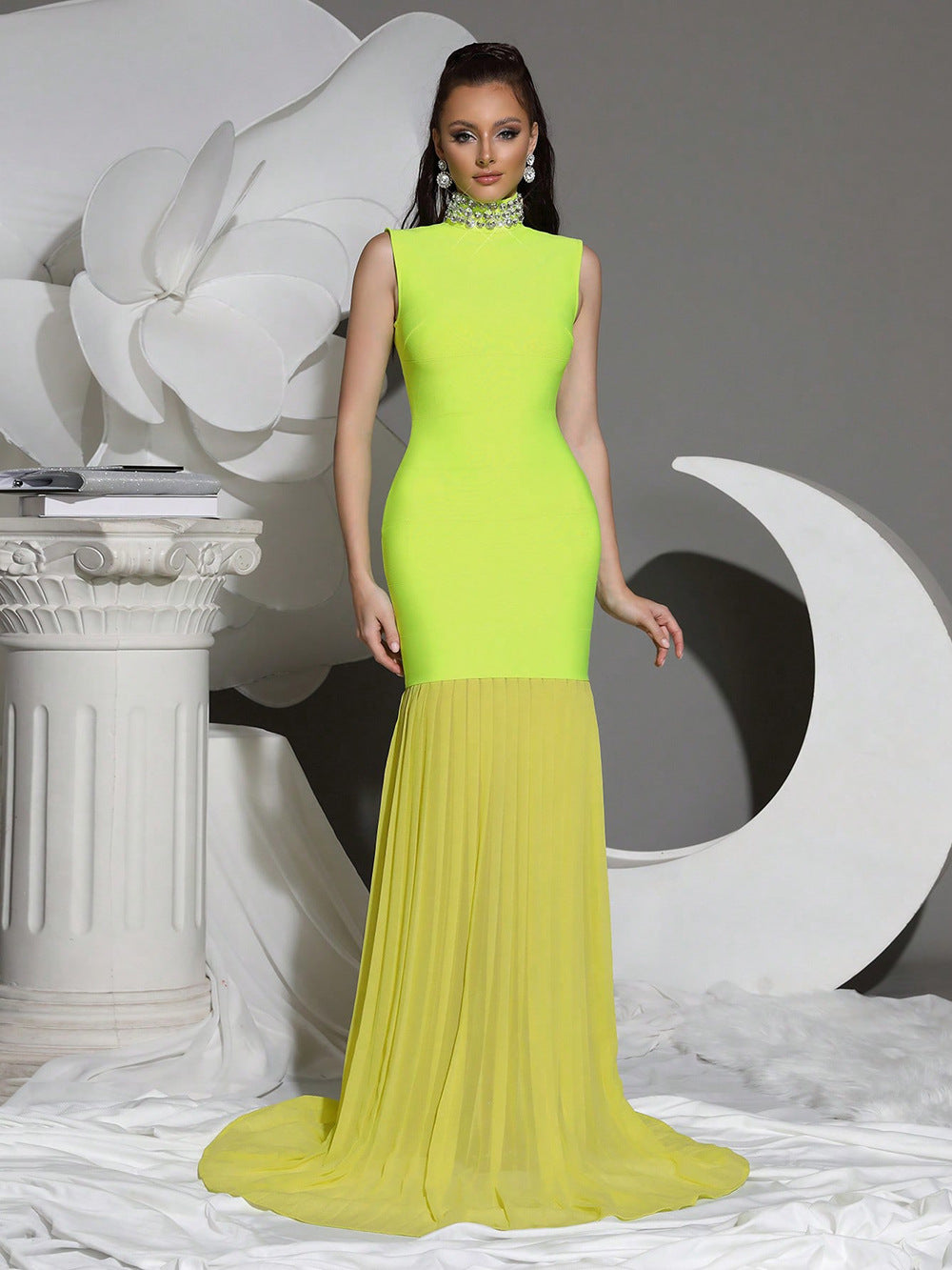 Amy Mesh Stitching Diamond High Collar Bandage Maxi Dress in Green Avalabel