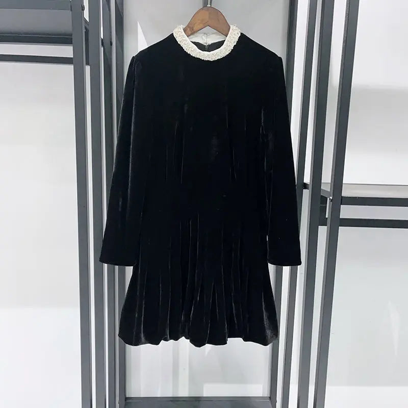 sheila Beaded Velvet puffy mini Dress in black Avalabel