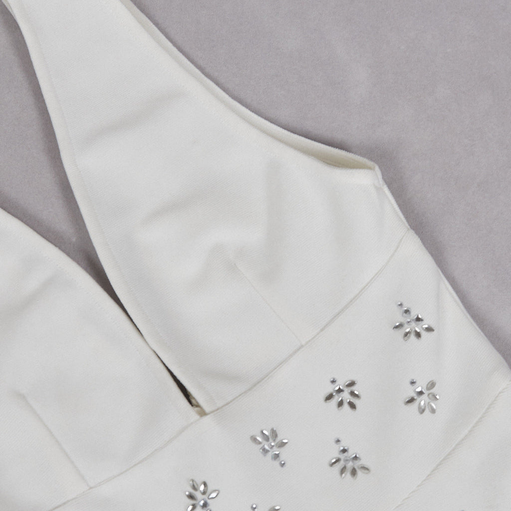 Lily Diamond V-Neck Midi Dress in White Avalabel
