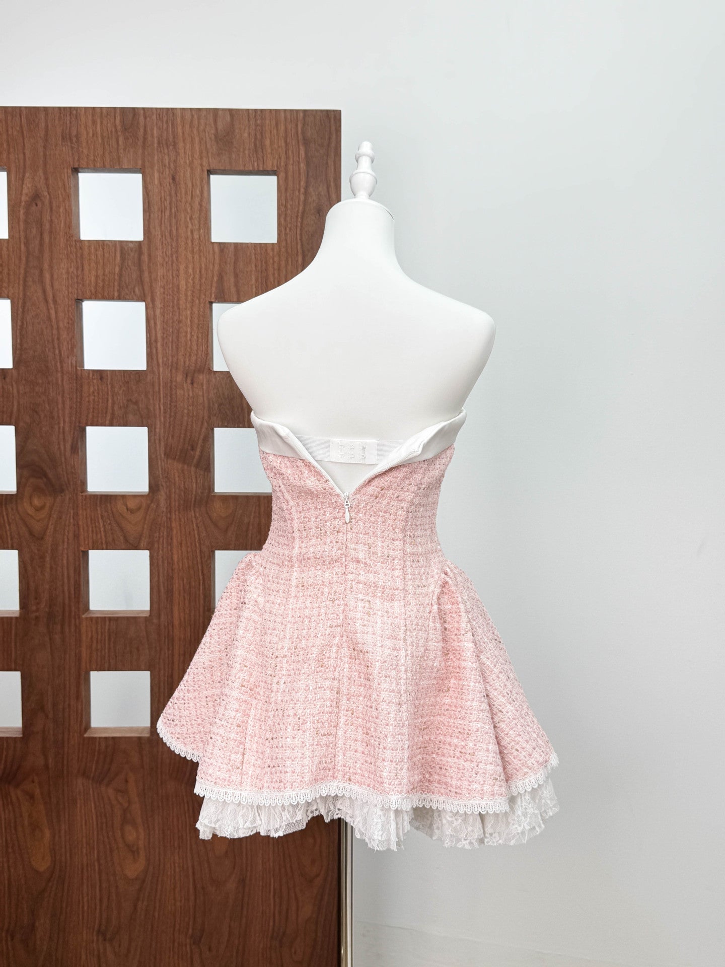 Bow Woven Lace Tube Top Mini Dress in Pink Avalabel