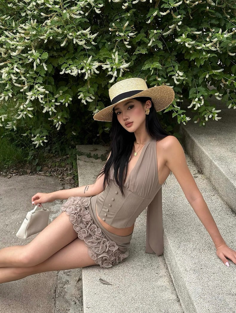 Flower Embellished Mini Skirt in Khaki Avalabel