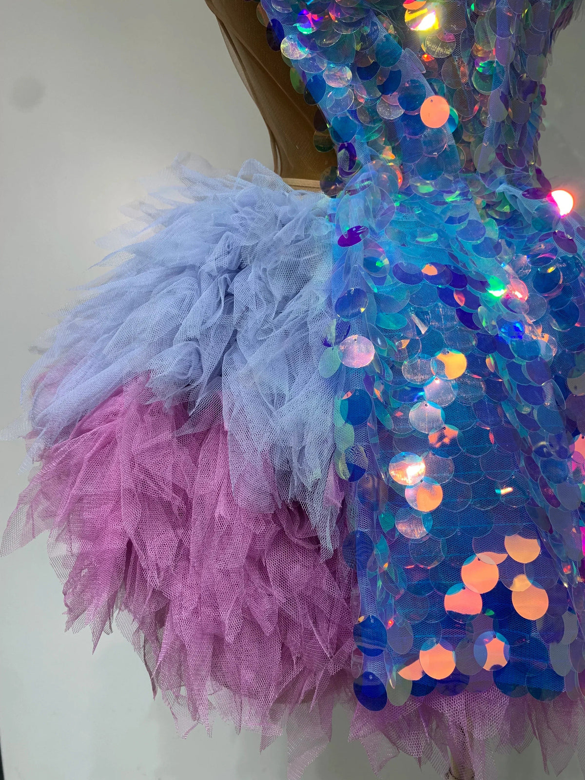 Sparkly Sequins Ruffles Backless Two Pieces Set Avalabel