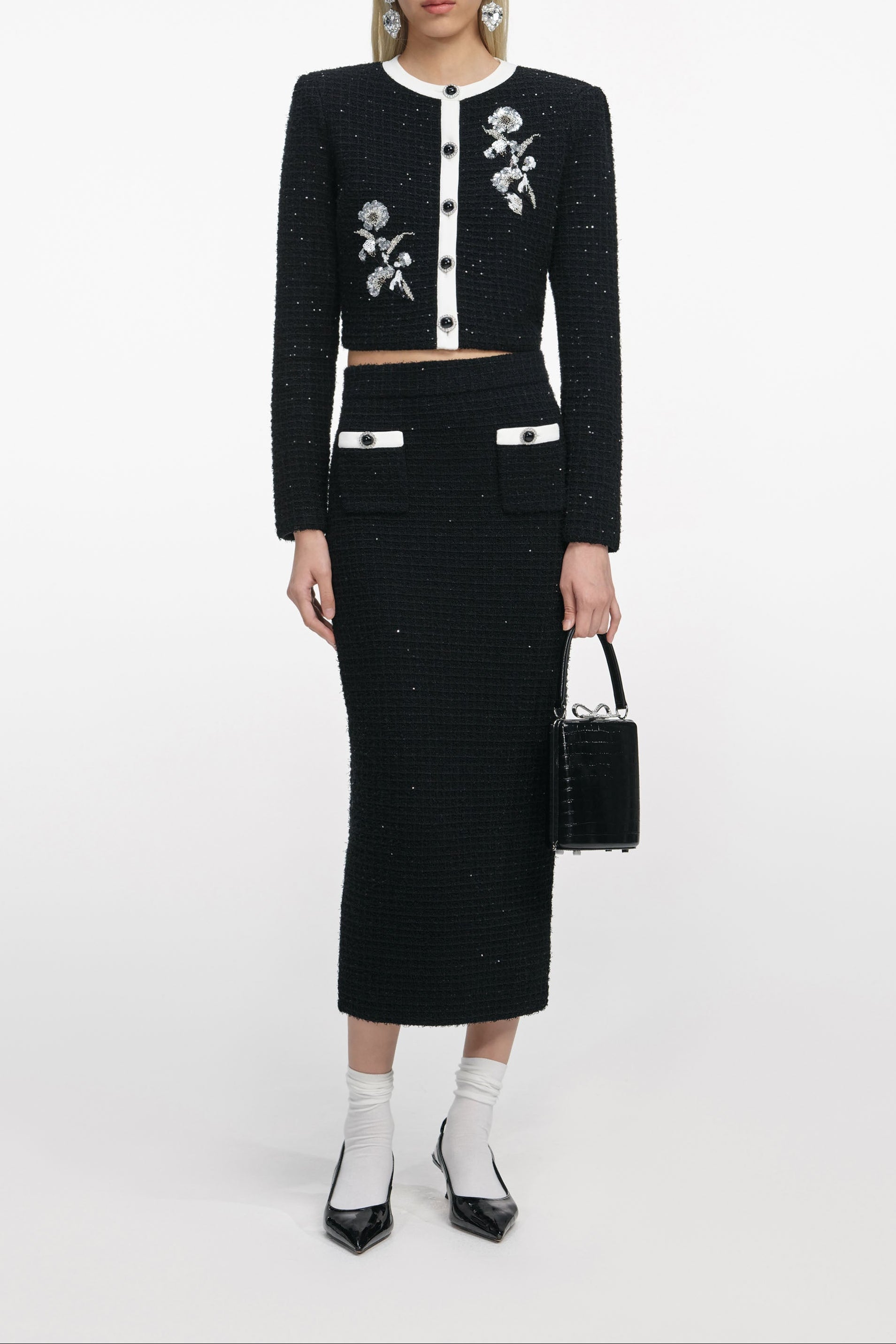 Black Textured Knit Midi Skirt Avalabel