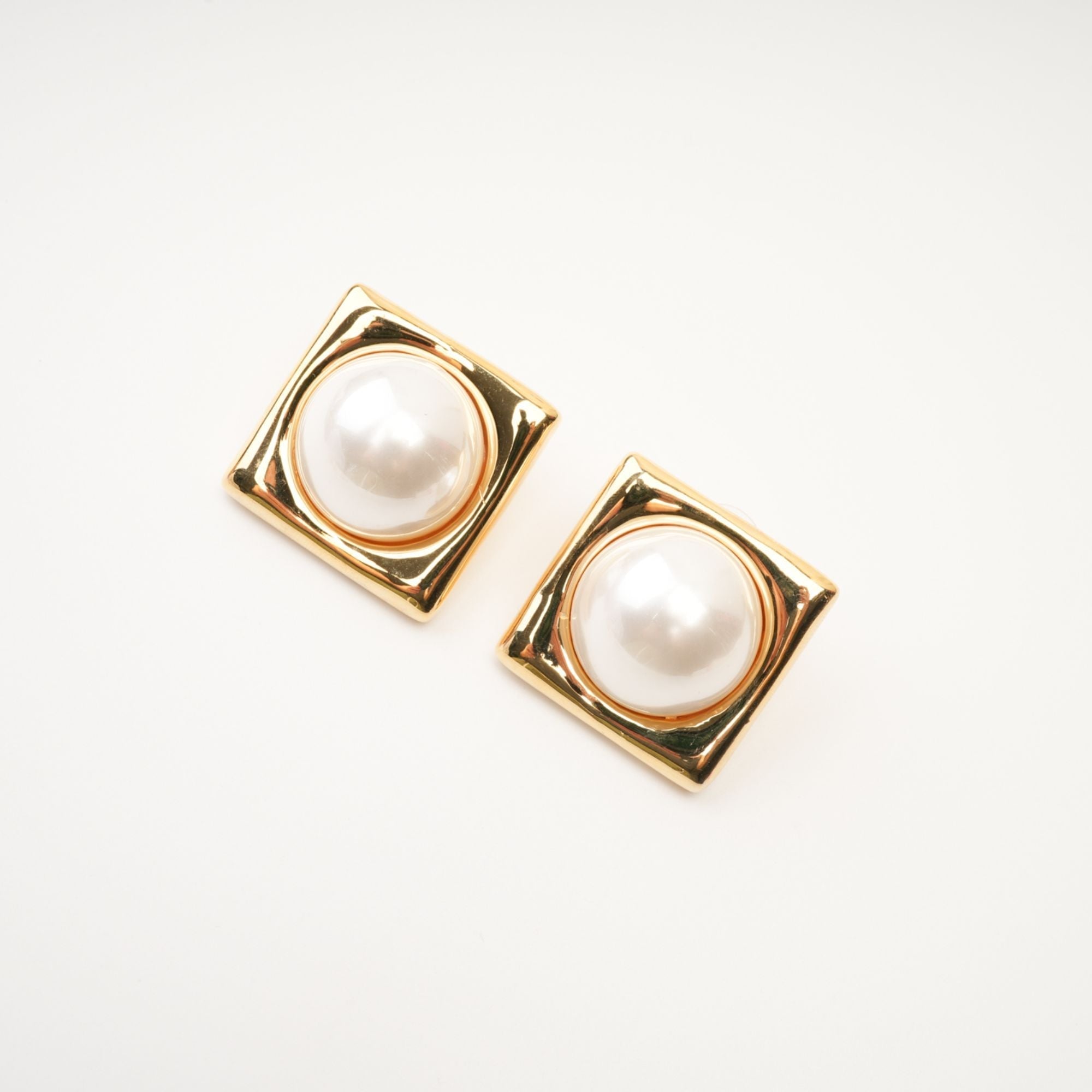 Juana Faux-Pearl Square Earrings Avalabel