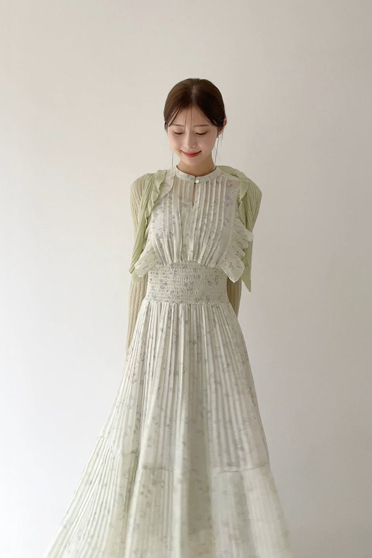 Audrey Sleeveless Pleated Floral Midi Dress in Mint Green Avalabel