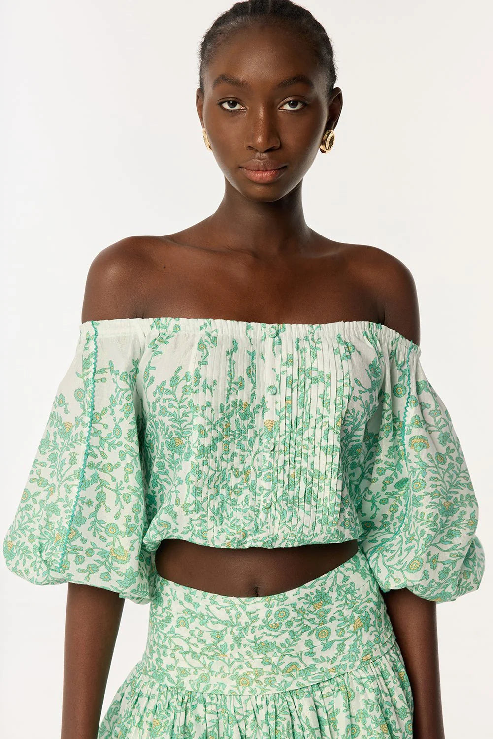 OFF-SHOULDER FLORAL PRINT MINI SKIRT SET IN GREEN Avalabel